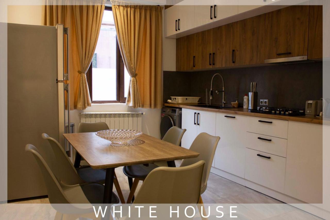 White House Vila Tbilisi Exterior foto