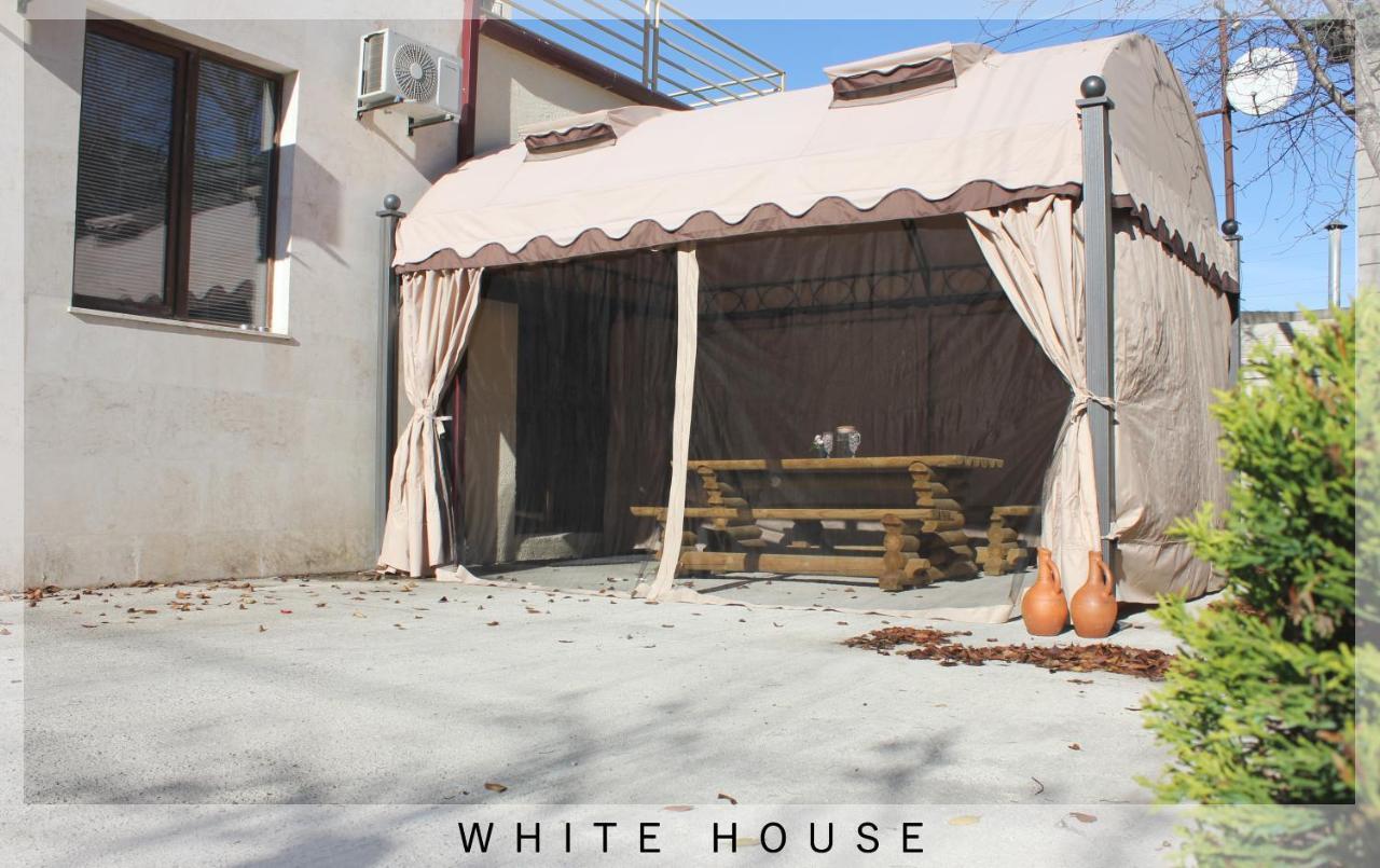 White House Vila Tbilisi Exterior foto